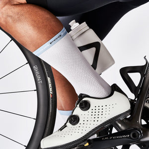 Saviour Cycling | Saviour Pro Simple Blue Band | White Cycling Socks | 17cm Cuff | Q-Skin | Size Small/Medium (36-42 EU) Large/XLarge (43-48)